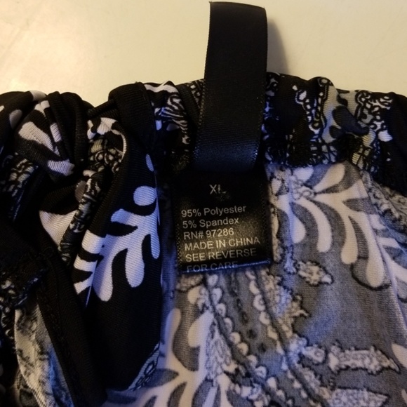 Dress - Picture 4 of 4